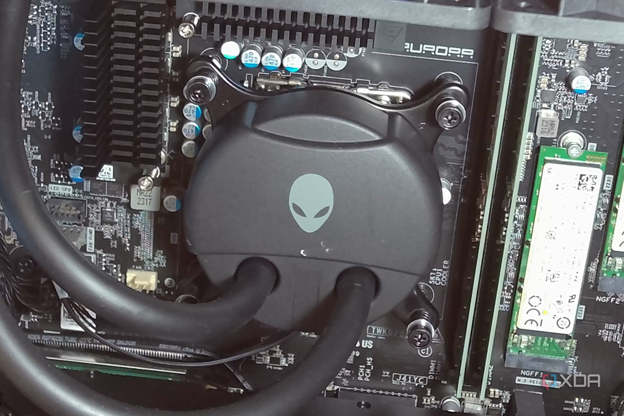 Alienware Aurora R16 CPU.