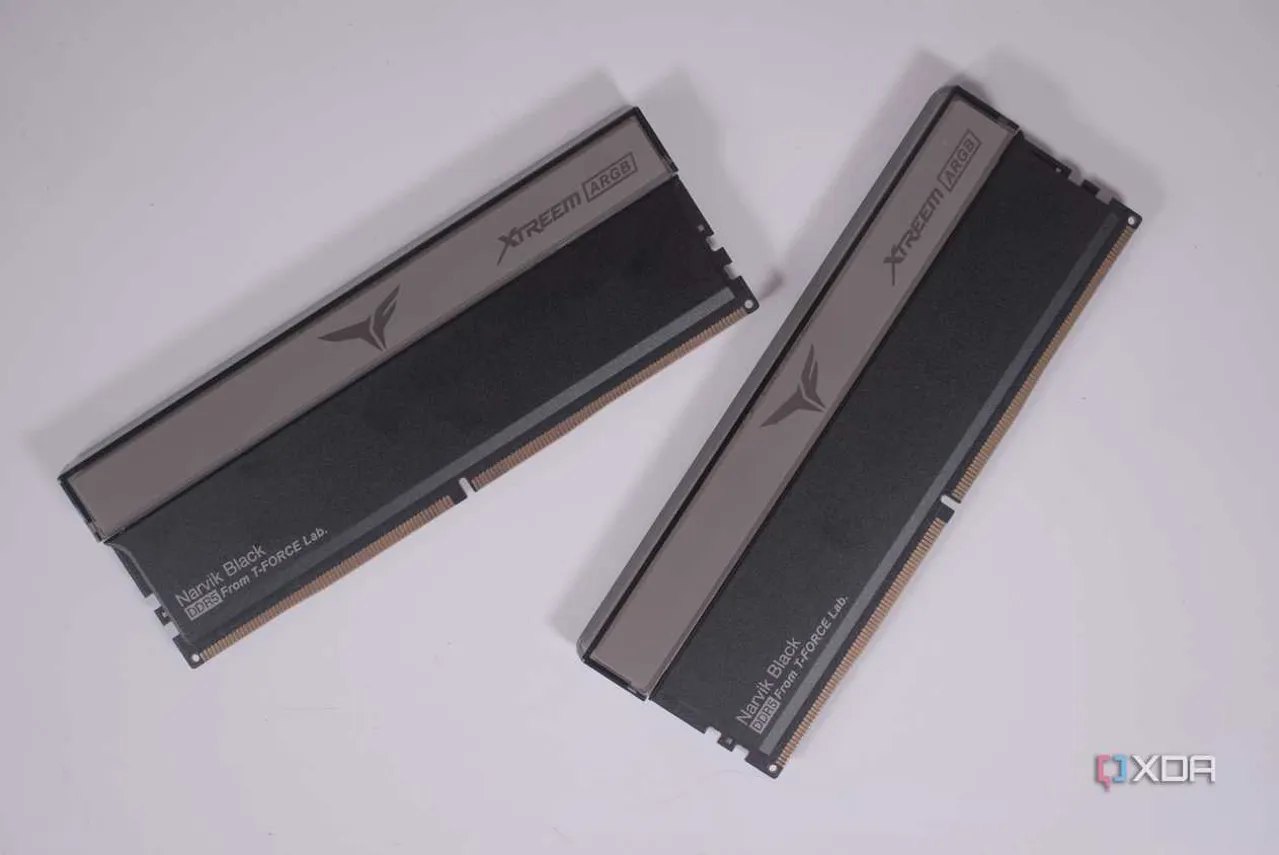 TeamGroup T-FORCE XTREE ARGB DDR5 top