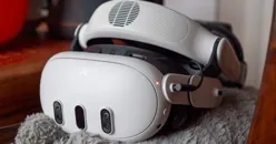 AMVR'nin yeni baş bandı, Meta Quest 3 veya 3S ile serin kalmayı kolaylaştırıyor