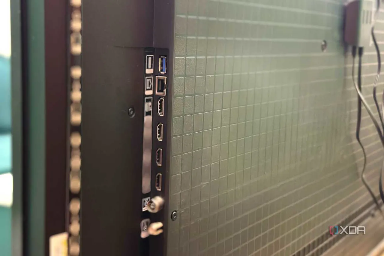 hdmi-and-usb-ports-on-back-panel-of-tv