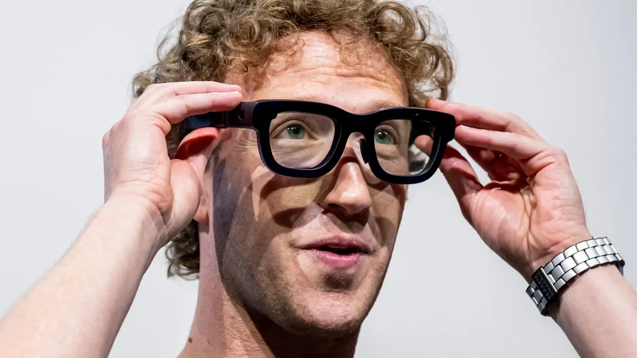 Mark Zuckerberg, Meta'nın 'sapık gözlüğü' üretmediğini kanıtlamak zorunda kalacak — işte üç analistin görüşleri