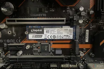Ucuz QLC SSD’ler perde arkasında iki sürücüyü barındırır; veri eklendikçe hızlı çalışan alan küçülür