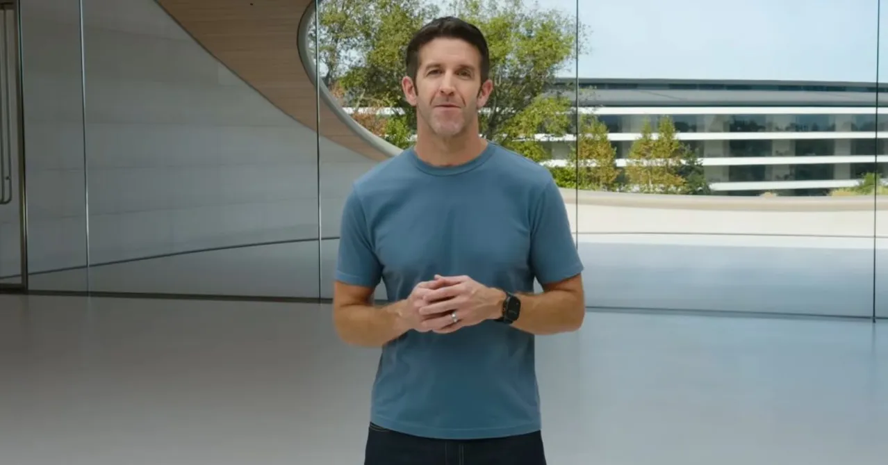 John Ternus, MacBook Pro yeniden tasarımının tanıtımı öncesinde teaser video paylaştı